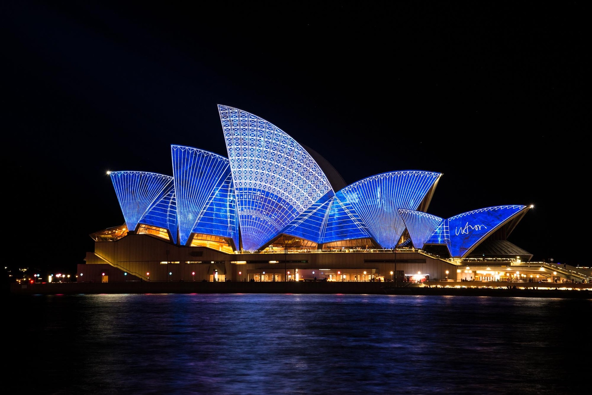 cheap flights - Sydney Opera House